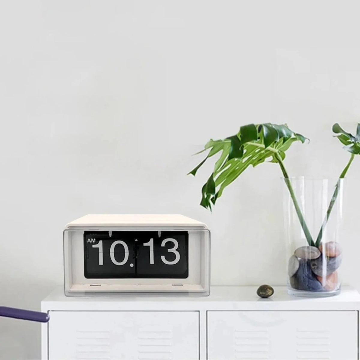 Flip Clock | Mechanical Flip Display & Vintage Design