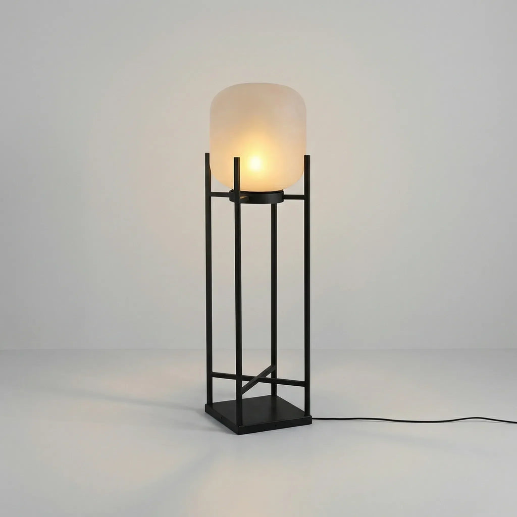 Freestanding Garden Lamp | Solar-Powered Dusk-To-Dawn & IP65 Weather-Resistant