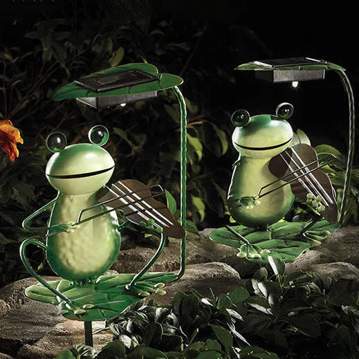 Garden Lamp | Solar-Powered & Frog-Shaped | With Ground Stake