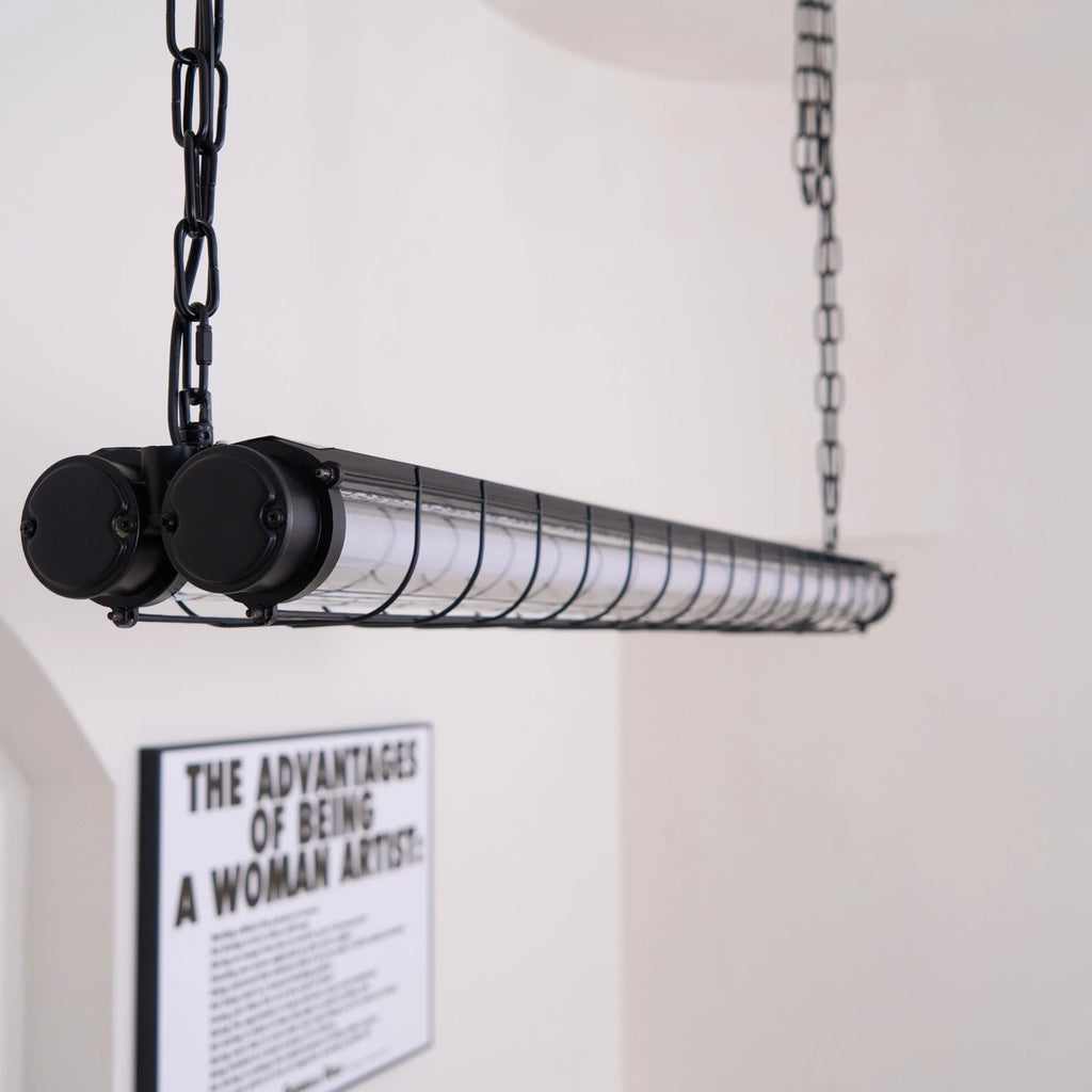 Linear Pendant Light | Integrated LED & Adjustable Suspension | 123 cm