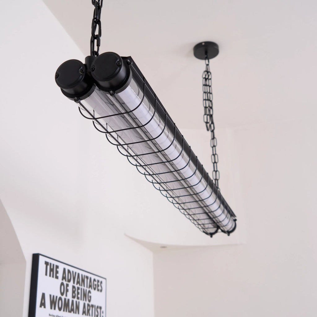 Linear Pendant Light | Integrated LED & Adjustable Suspension | 123 cm