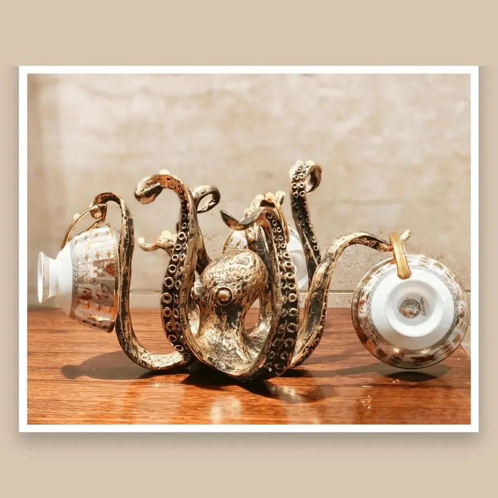 Mug Holder | Octopus Design & Antique Brass Finish | Holds Up to 8 Mugs