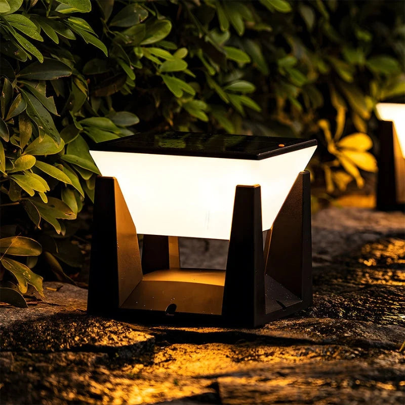 Outdoor Solar Lamp | Cube-Shaped Solar LED & Weather-Resistant
