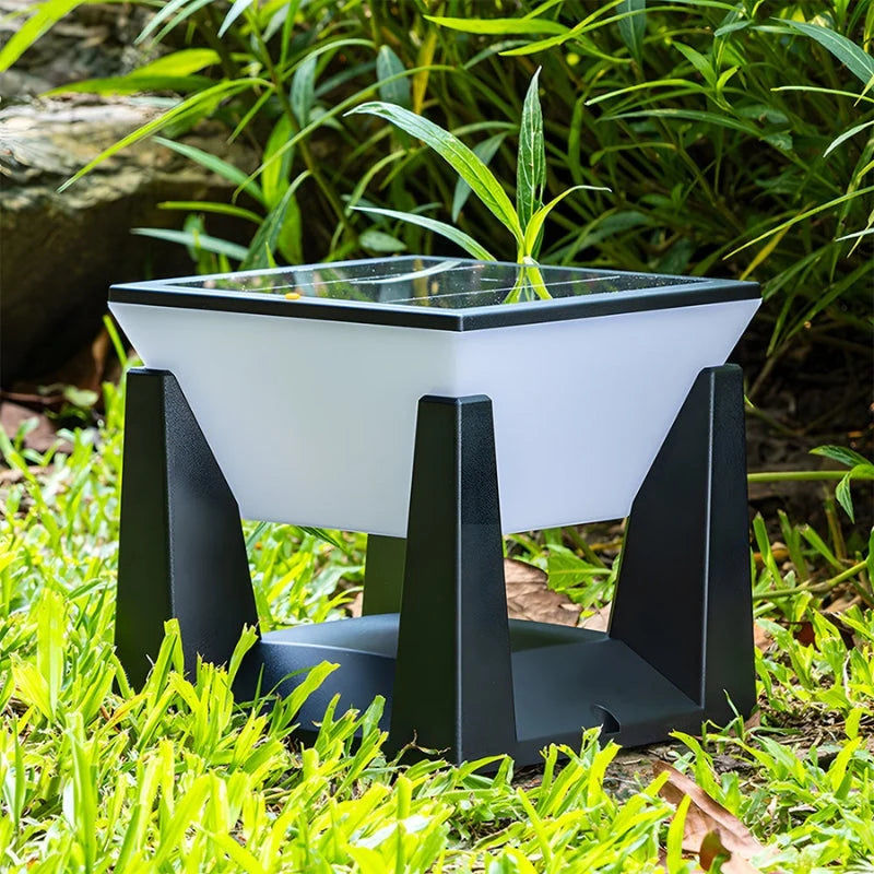 Outdoor Solar Lamp | Cube-Shaped Solar LED & Weather-Resistant