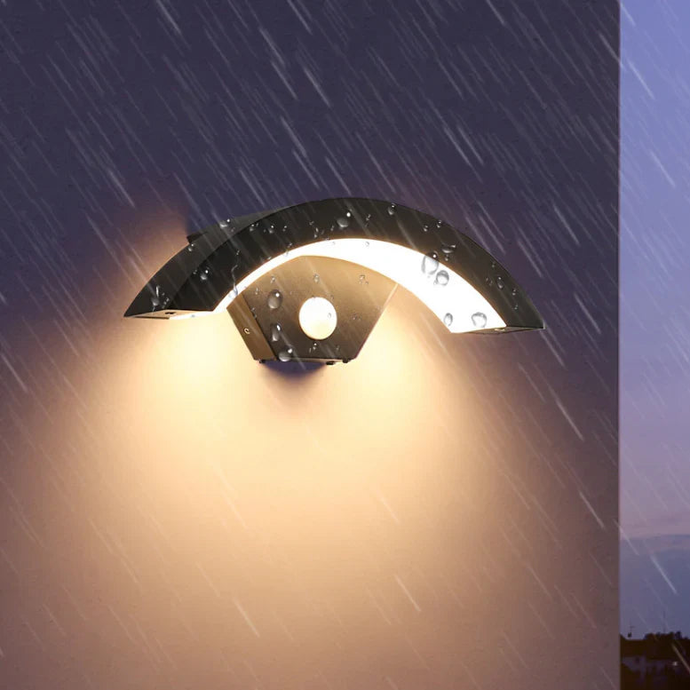 Outdoor Wall Light | Motion Sensor & 18W LED | IP65 Weather-Resistant