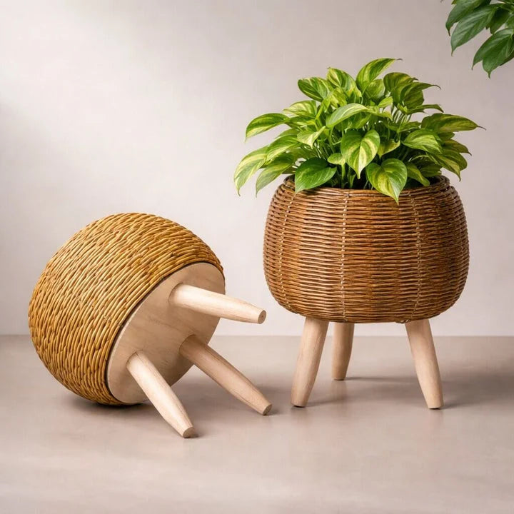 Plant Pot | Woven Look & Wooden Feet