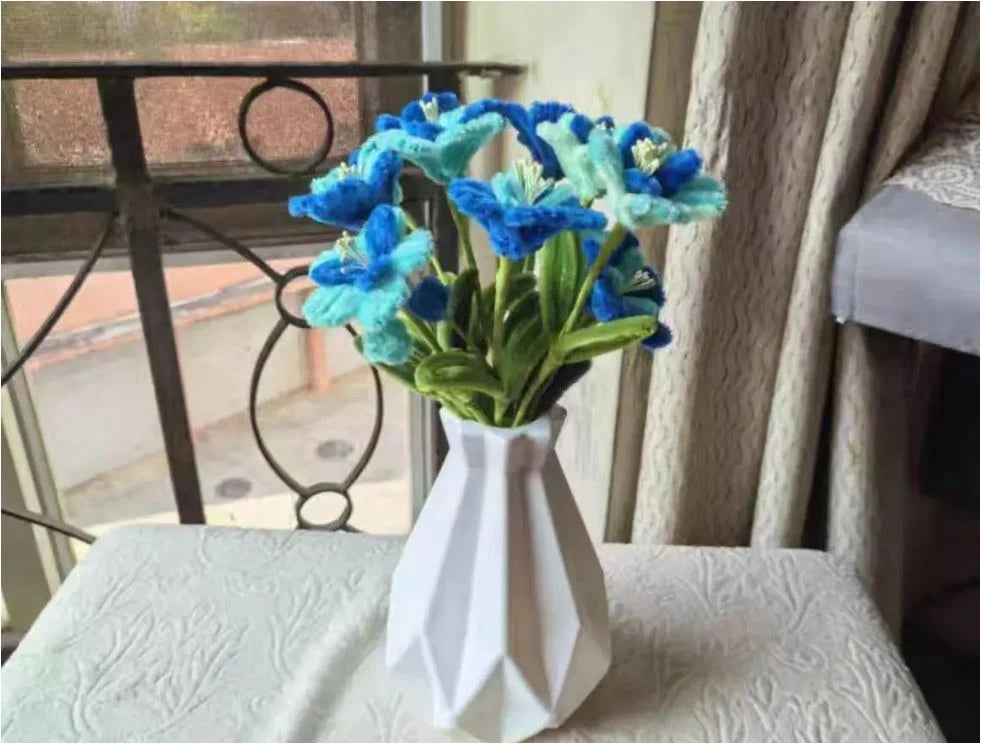 Table Vase | Matte Diamond Texture & Porcelain Ceramic | Small