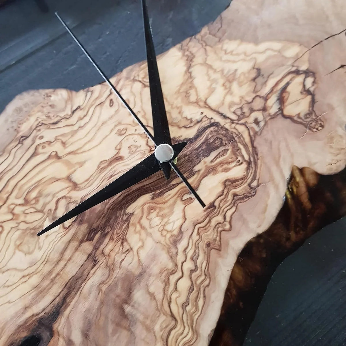 Wall Clock | Natural Wood & Silent Quartz | Round 31 cm