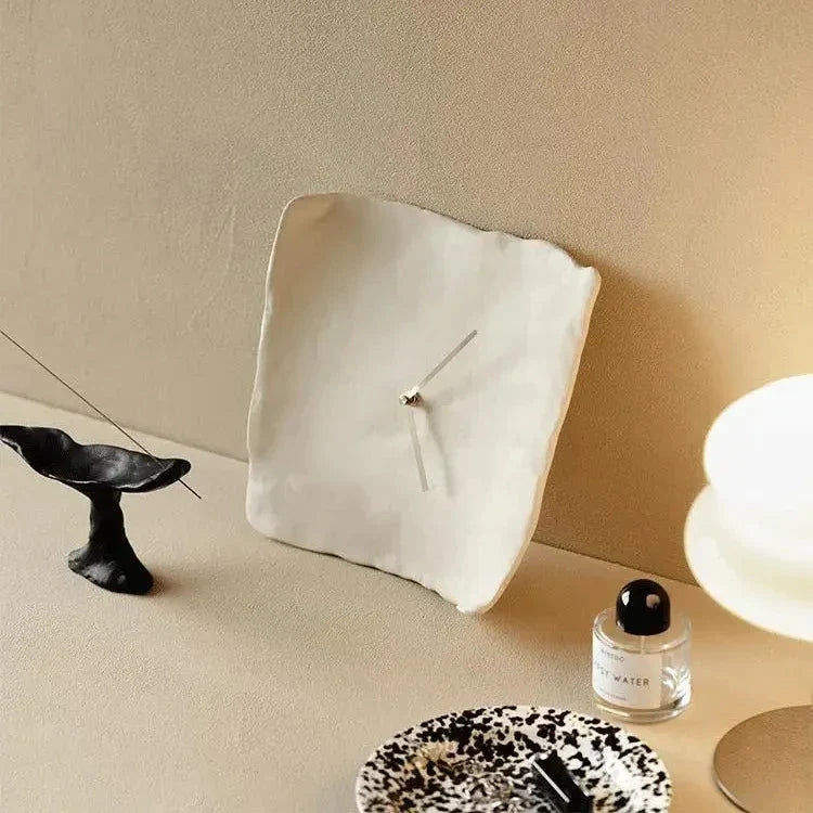 Wall Clock | Wrinkled Resin & Silent Quartz | 26 x 27 cm