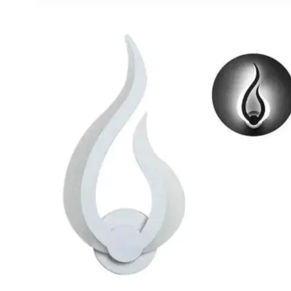 Wall Lamp | Flame-Shaped Flickering LED