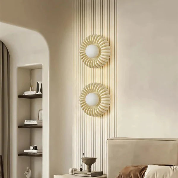 Wall Sconce | Resin Sunburst Design & Ambient Glow | 24 cm Diameter