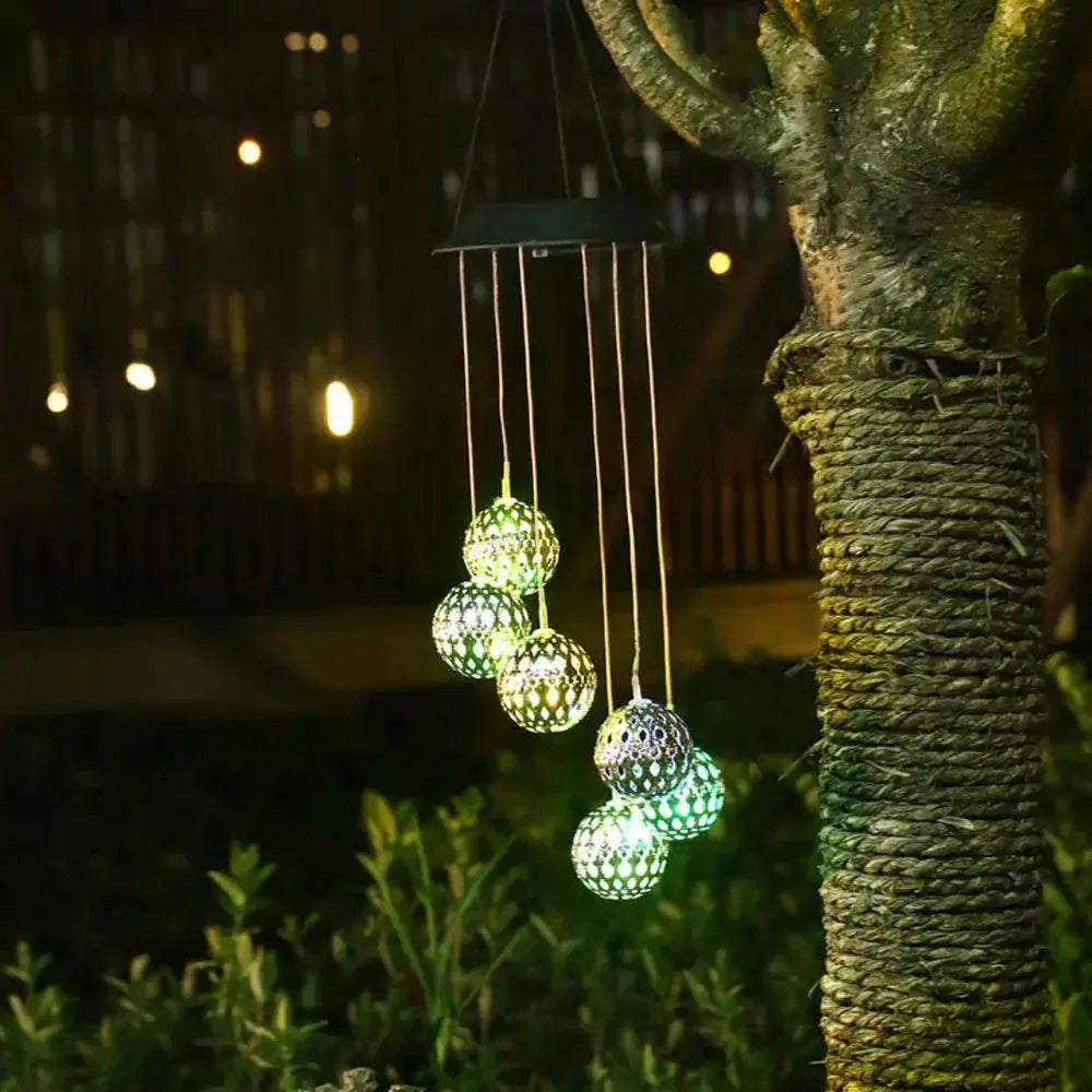 Wind chime | Solar-powered & color-changing LED